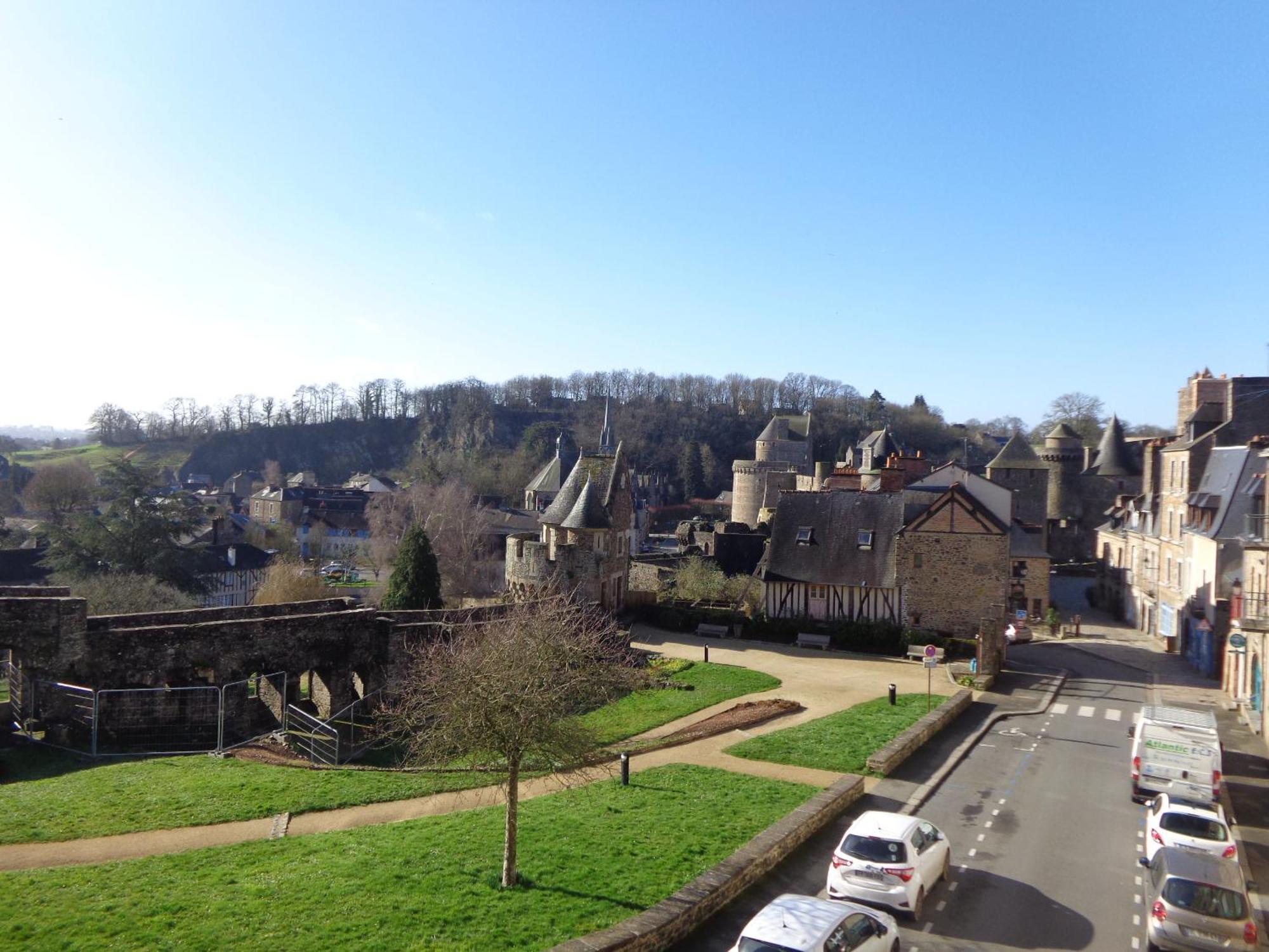 Le Relais Medieval Fougères Kültér fotó