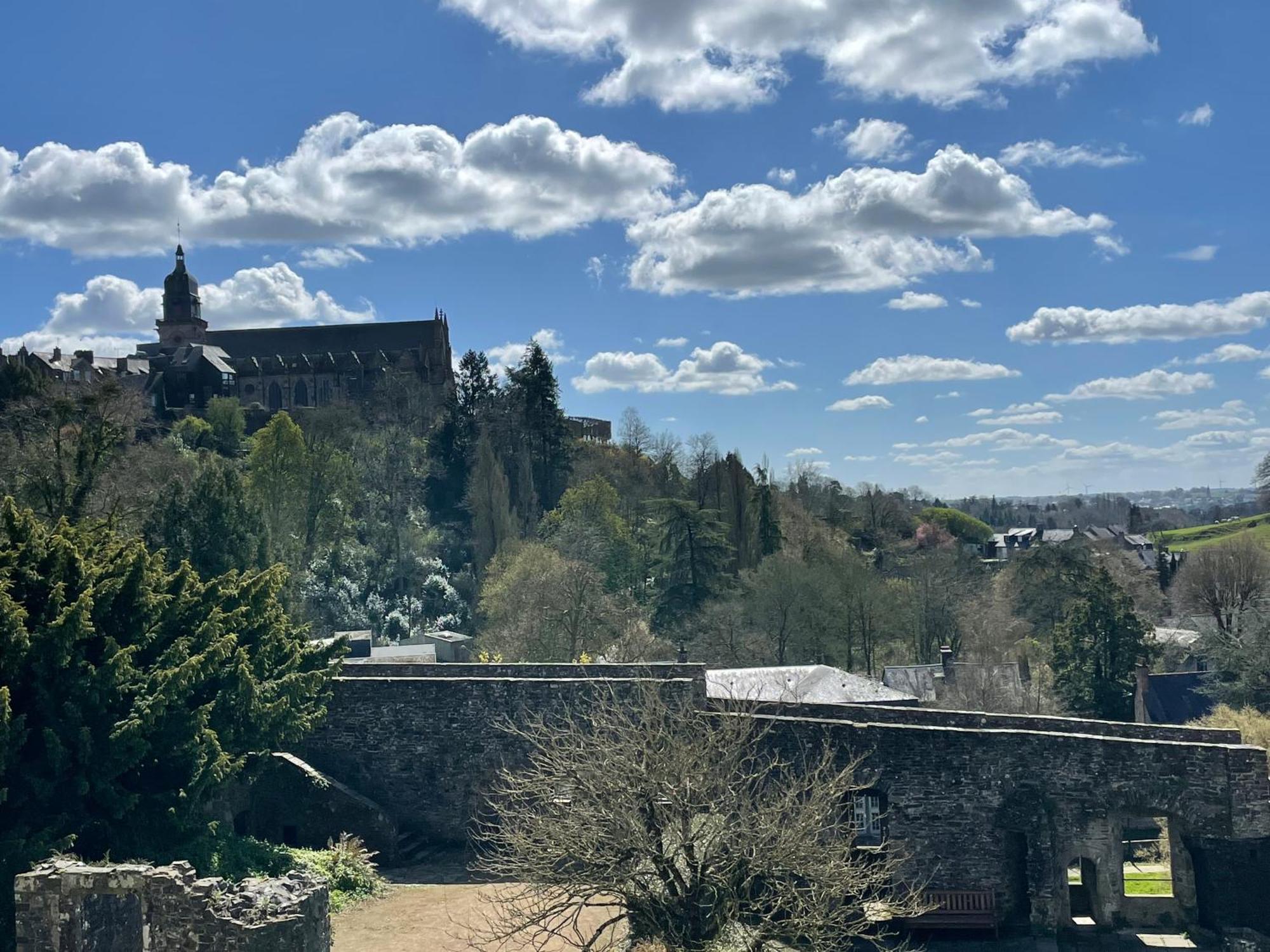 Le Relais Medieval Fougères Kültér fotó