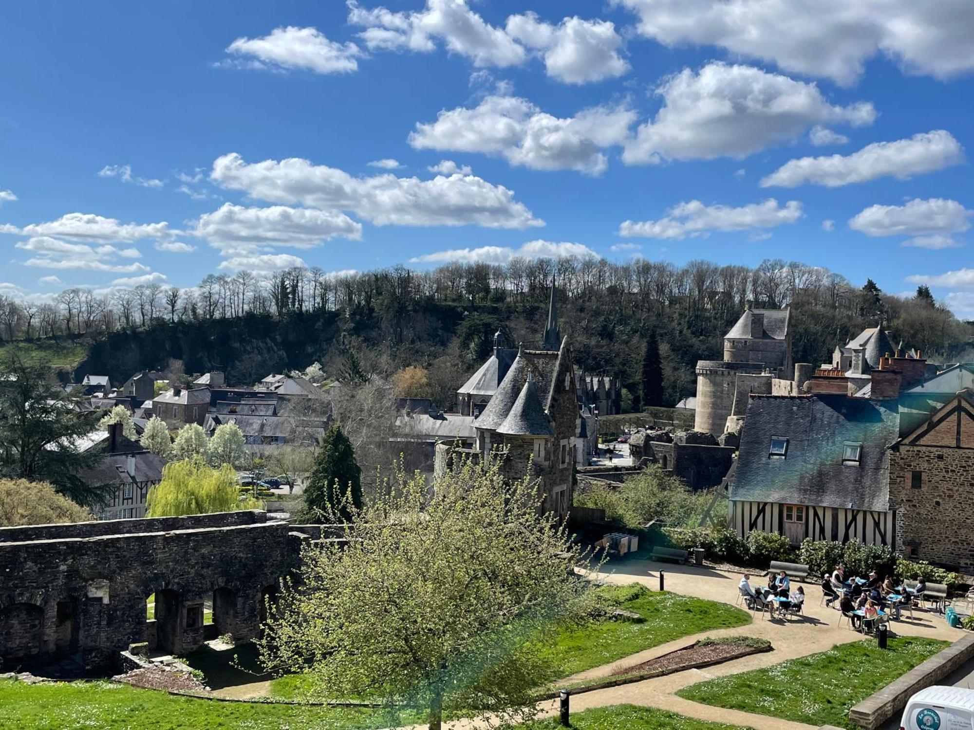 Le Relais Medieval Fougères Kültér fotó